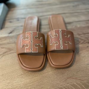 Tory Burch Double T Sport Slide Sandal in aged camellia size 9.5.